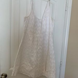Vineyard Vines White Dress
